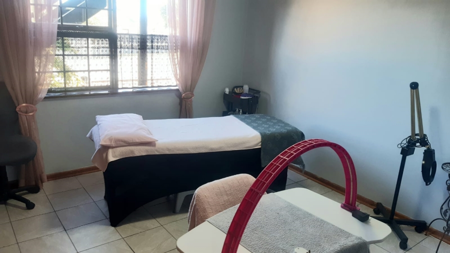 To Let 3 Bedroom Property for Rent in Dana Bay Western Cape